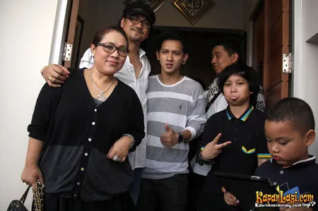 Foto Nunung Srimulat