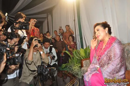 Foto Nunung Srimulat