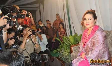 Foto Nunung Srimulat