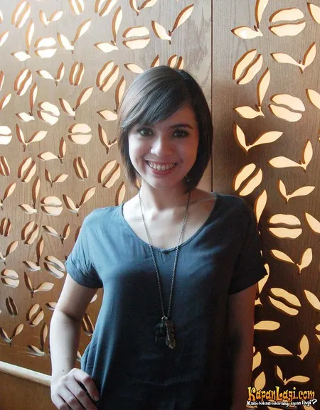 Foto Nycta Gina