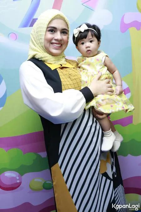 Foto Nycta Gina