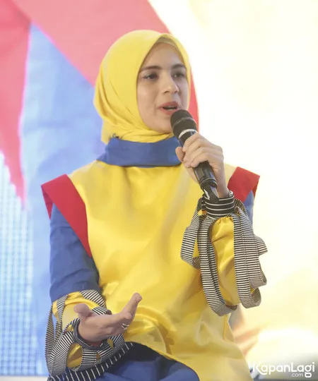 Foto Nycta Gina