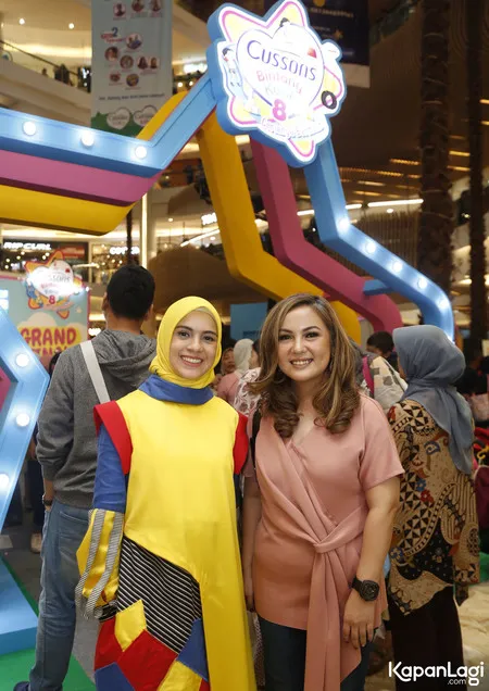 Foto Nycta Gina