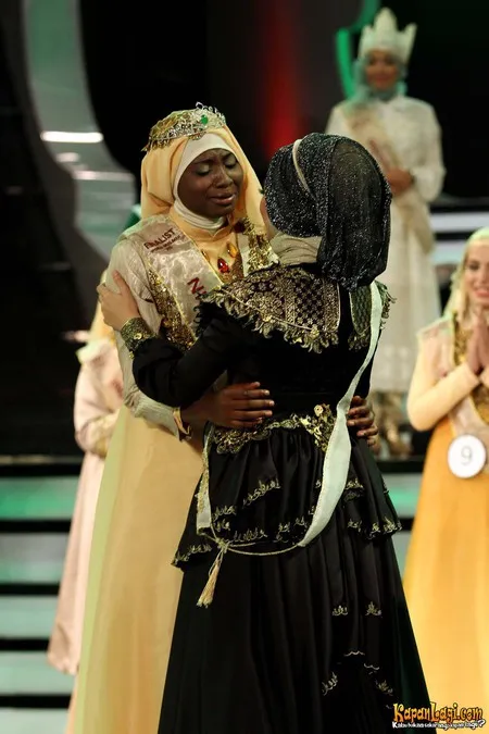 Foto Obabiyi Aishah Ajibola