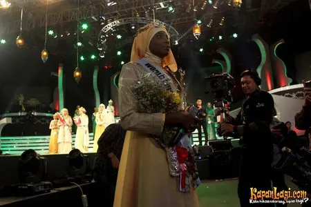 Foto Obabiyi Aishah Ajibola