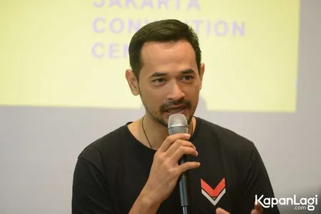 Foto Oka Antara