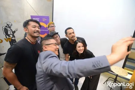 Foto Oka Antara