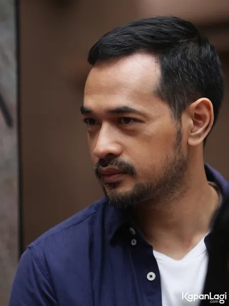Foto Oka Antara