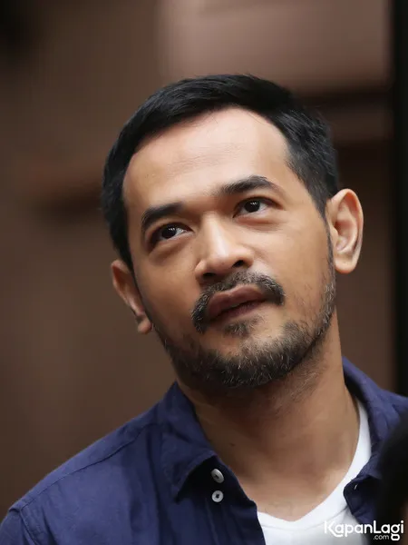 Foto Oka Antara