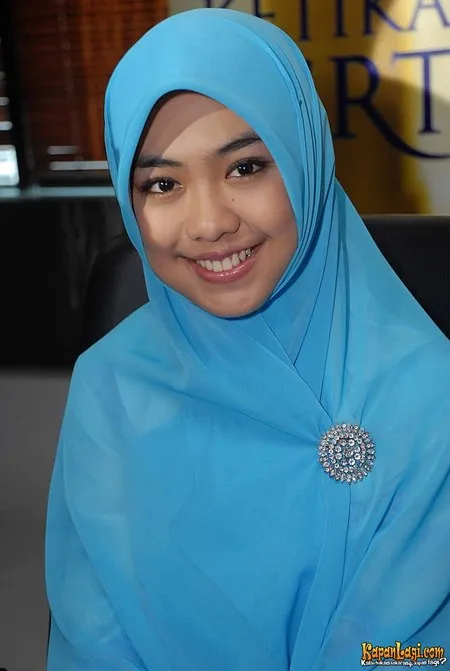 Foto Oki Setiana Dewi