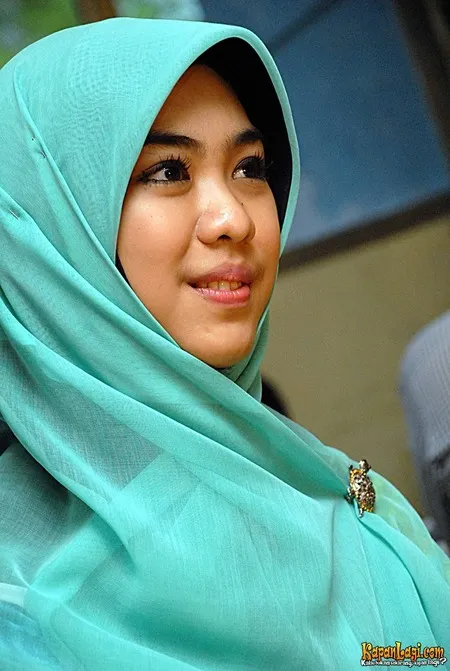 Foto Oki Setiana Dewi