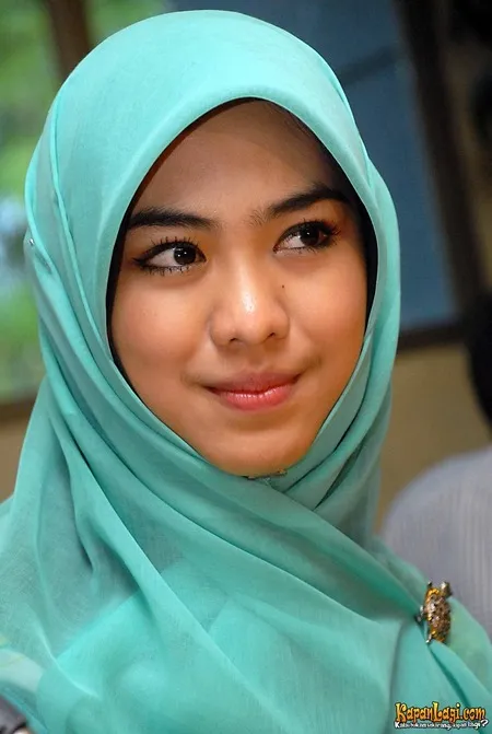 Foto Oki Setiana Dewi