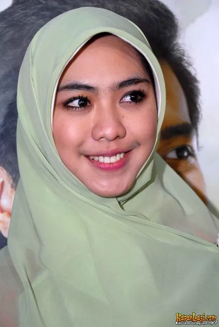 Foto Oki Setiana Dewi