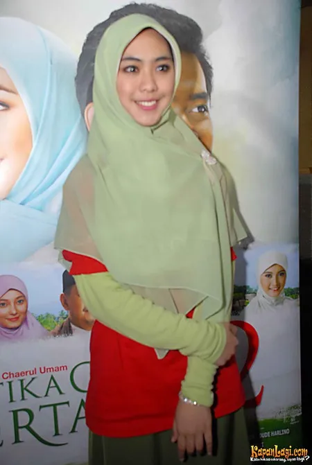 Foto Oki Setiana Dewi