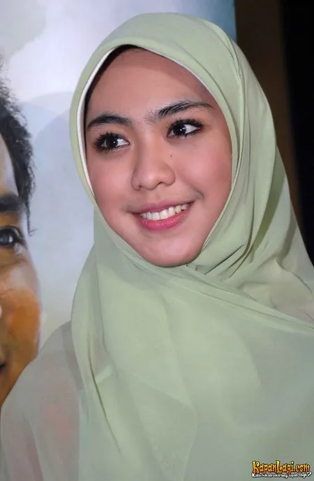 Foto Oki Setiana Dewi