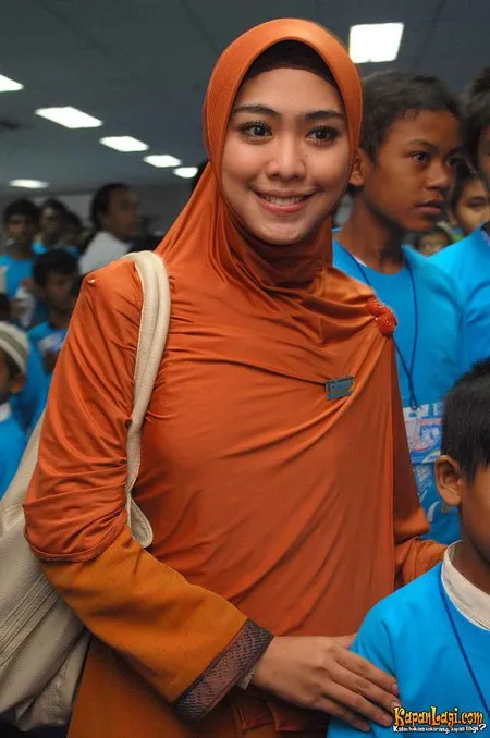 Foto Oki Setiana Dewi