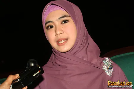 Foto Oki Setiana Dewi