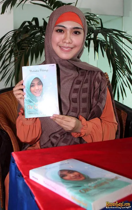 Foto Oki Setiana Dewi