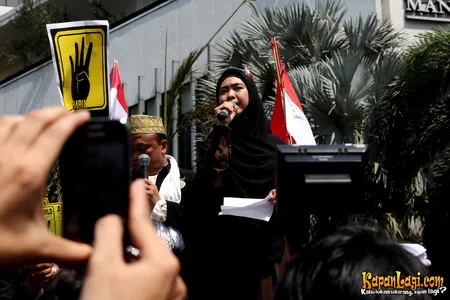 Foto Oki Setiana Dewi