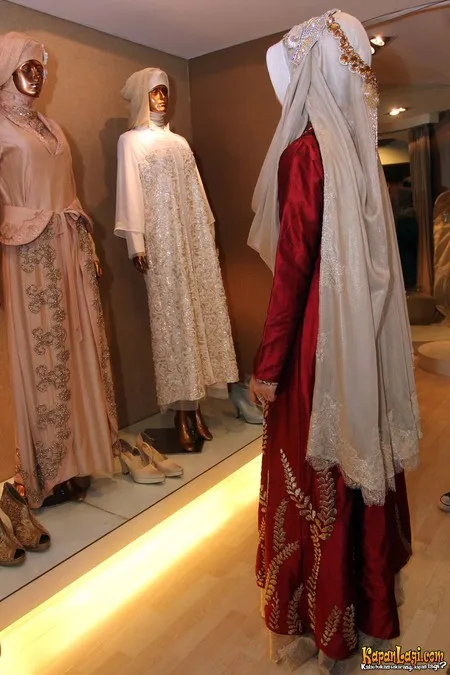 Foto Oki Setiana Dewi