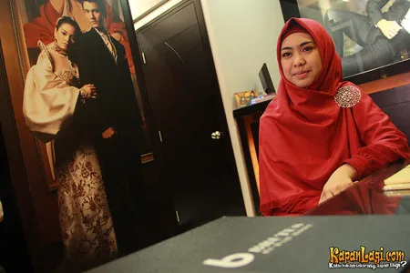 Foto Oki Setiana Dewi