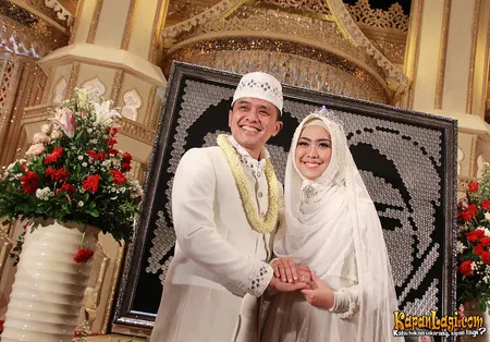 Foto Oki Setiana Dewi