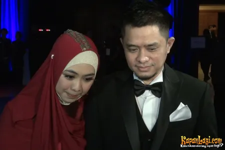 Foto Oki Setiana Dewi