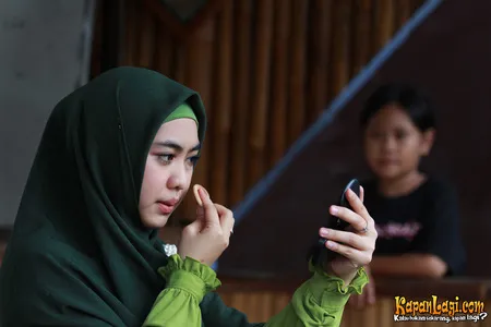 Foto Oki Setiana Dewi