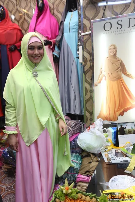 Foto Oki Setiana Dewi