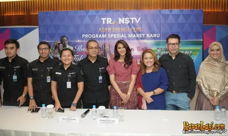 Foto Oki Setiana Dewi