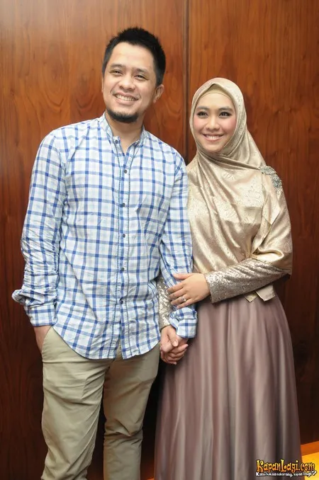 Foto Oki Setiana Dewi