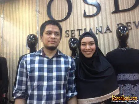 Foto Oki Setiana Dewi