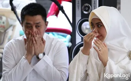 Foto Oki Setiana Dewi