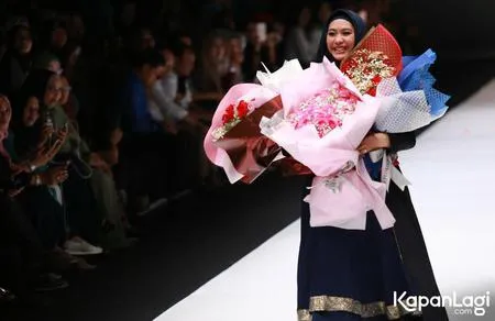 Foto Oki Setiana Dewi