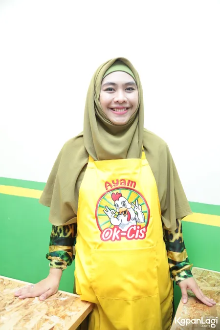 Foto Oki Setiana Dewi