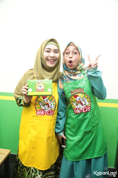 Foto Oki Setiana Dewi