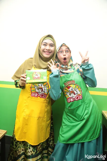 Foto Oki Setiana Dewi