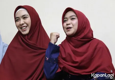 Foto Oki Setiana Dewi