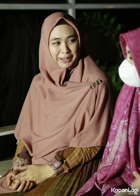 Foto Oki Setiana Dewi