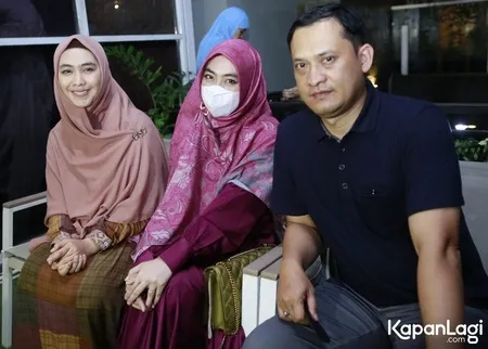 Foto Oki Setiana Dewi