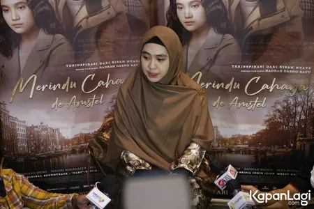 Foto Oki Setiana Dewi