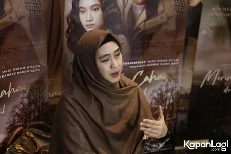 Foto Oki Setiana Dewi