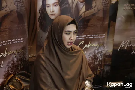 Foto Oki Setiana Dewi