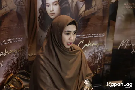 Foto Oki Setiana Dewi