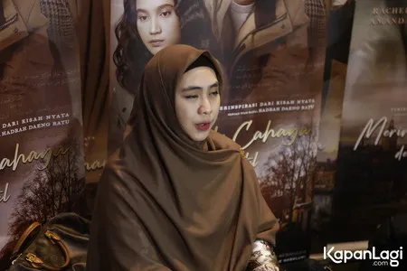 Foto Oki Setiana Dewi