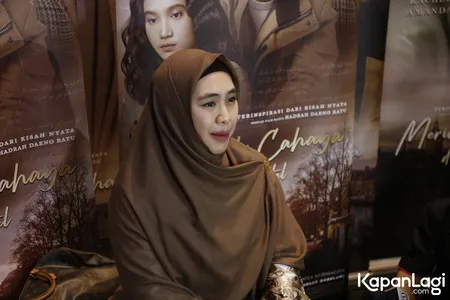 Foto Oki Setiana Dewi