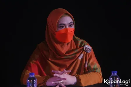 Foto Oki Setiana Dewi