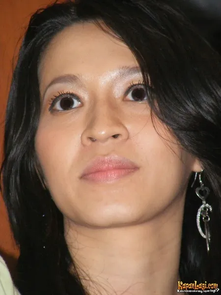 Foto Okie Agustina
