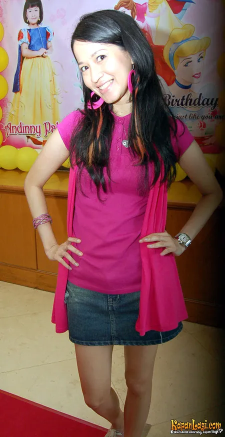 Foto Okie Agustina