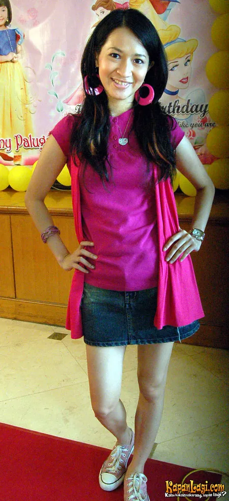 Foto Okie Agustina